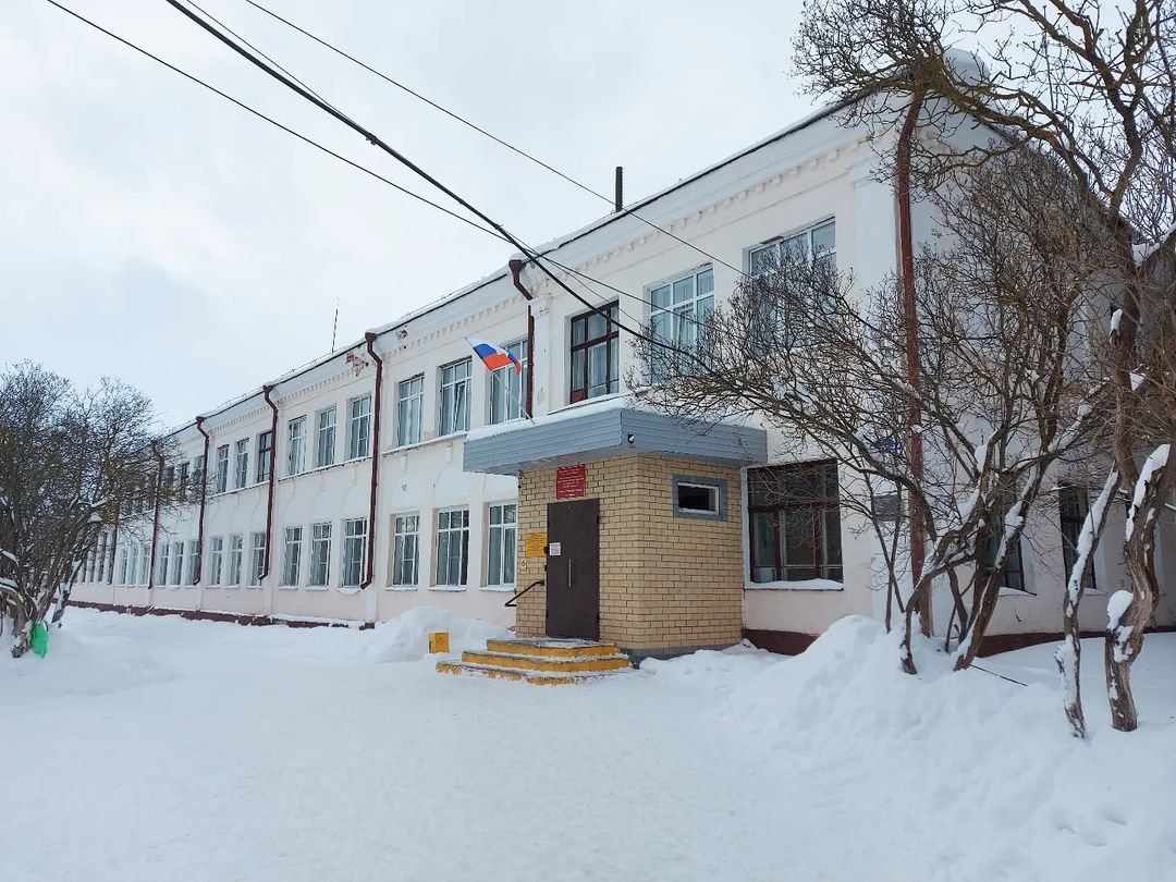 Здание арзамасской школы закрыли из-за аварийного состояния