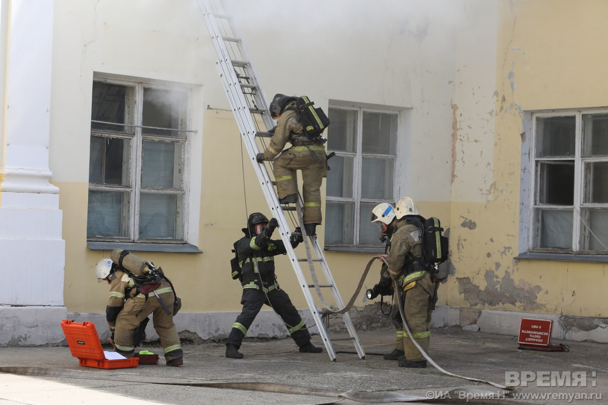 Офисное здание загорелось в Канавинском районе Нижнего Новгорода
