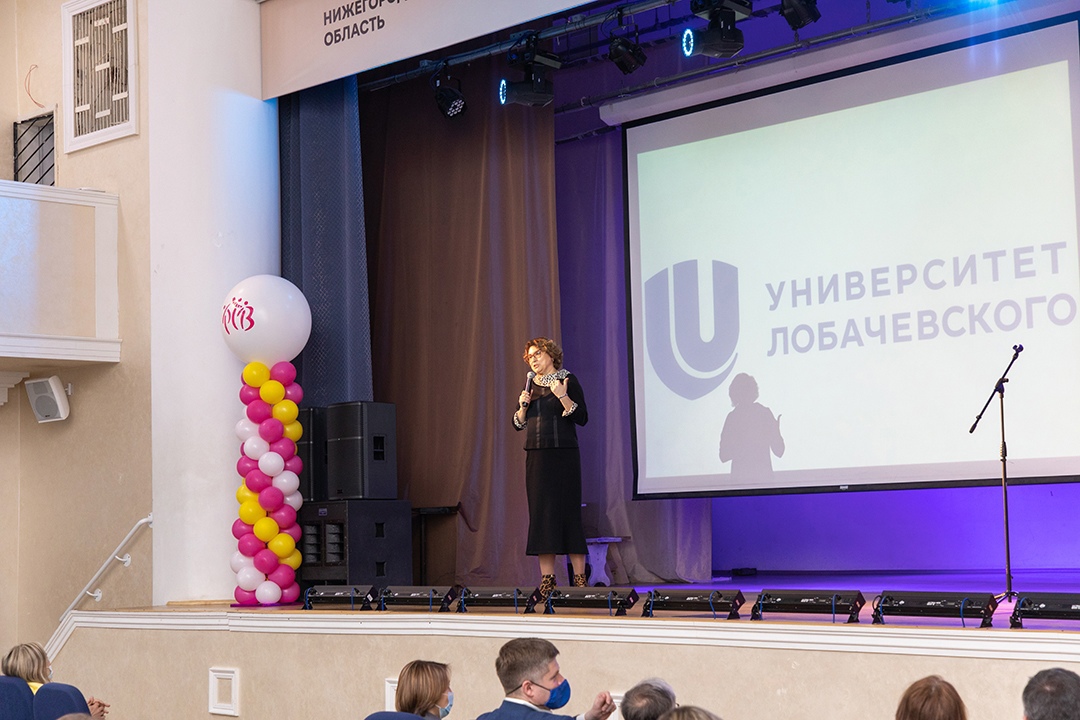Доцент юрфака ННГУ оспаривает в суде приказ ректора вуза