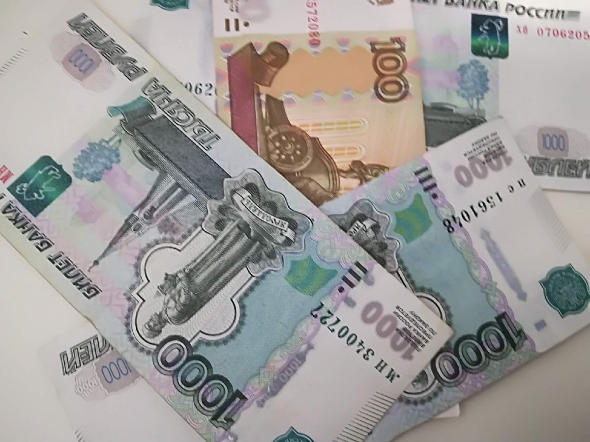 Директор нижегородской компании не заплатила работнику более 600 000 рублей
