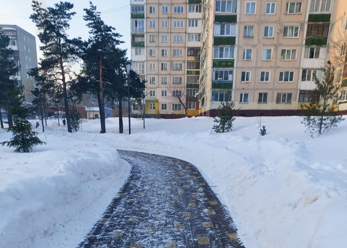 Качество уборки снега проверили в скверах Сормовского района