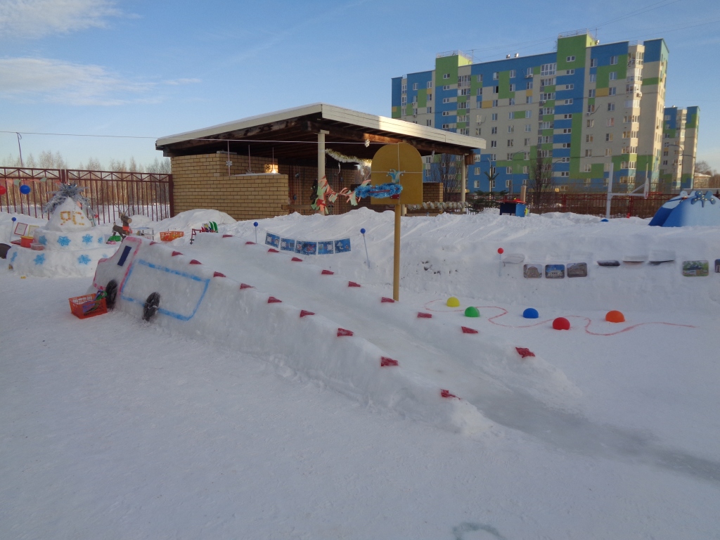 Лучшие зимние прогулочные участки выбрали в детсадах Автозаводского района
