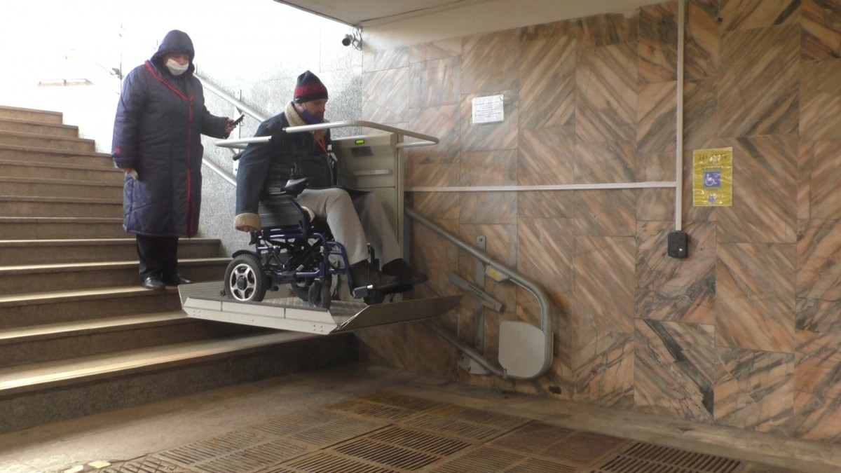 В Нижнем Новгороде активисты «Инватура» оценили доступность метро для людей с инвалидностью