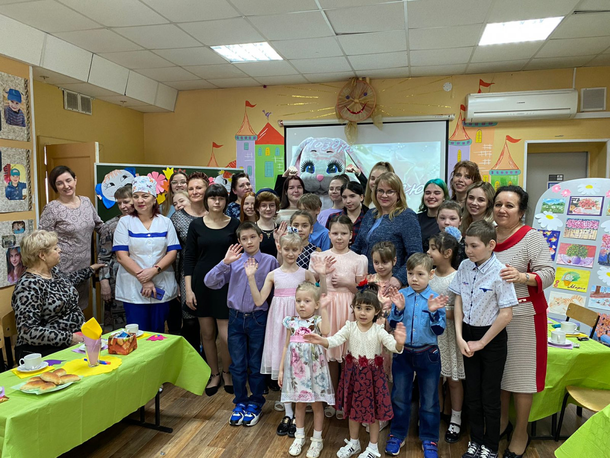 Сотрудники нижегородского минсоцполитики присоединились к акции «Вам, любимые»