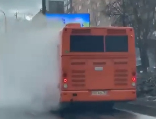Автобус задымился утром 21 марта в Нижнем Новгороде