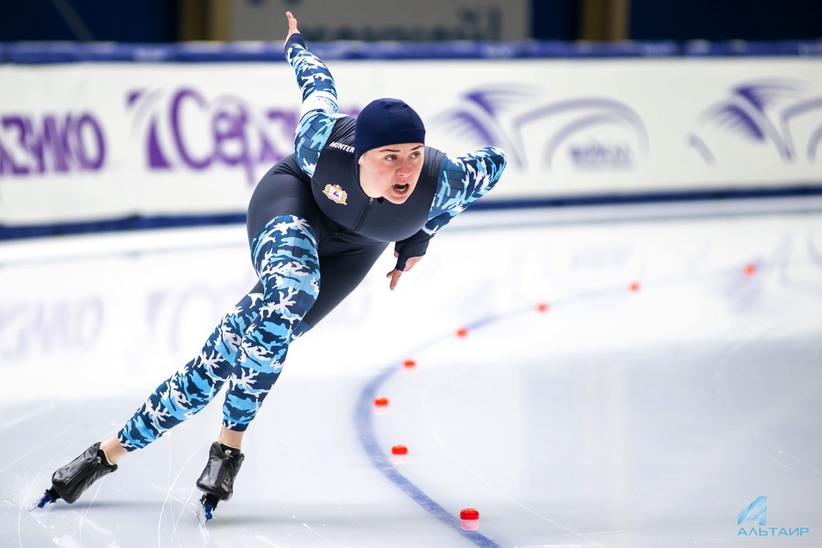 Дарья Качанова стала 14-кратной чемпионкой России по конькобежному спорту