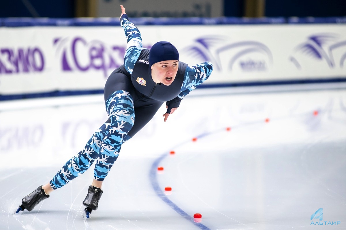 Дарья Качанова стала 14-кратной чемпионкой России по конькобежному спорту