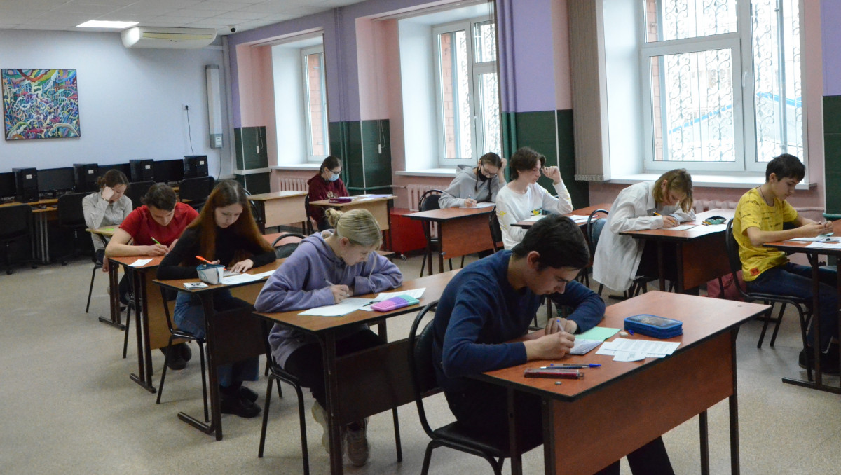 750 нижегородских школьников приняли участие в геометрической олимпиаде «УГОЛ»