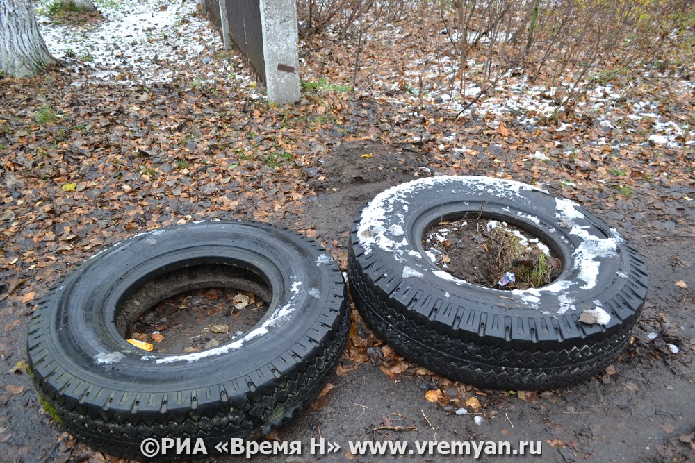 Автомобильные шины почти на 400 тысяч рублей украли в Сергачском районе
