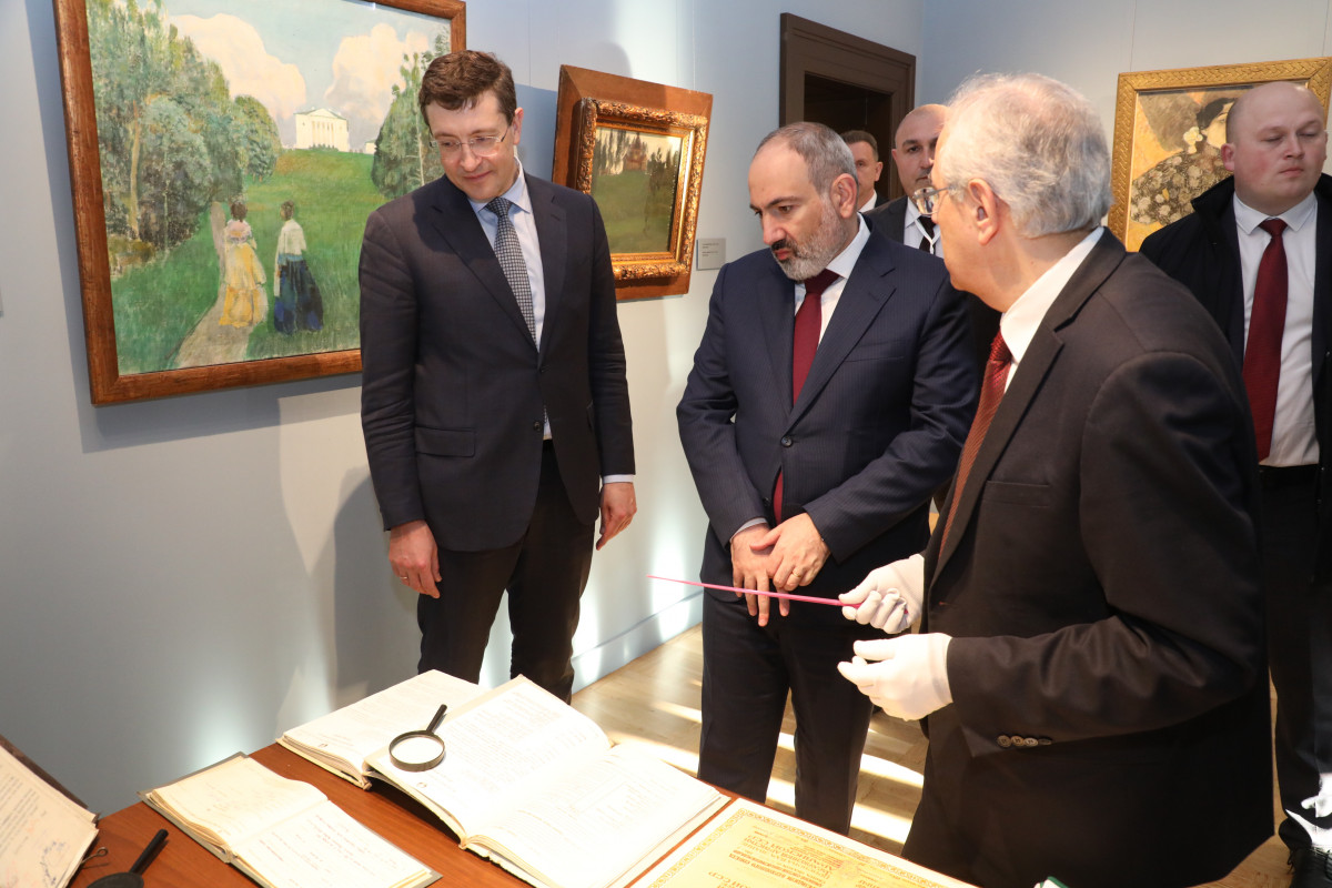 Никитин и Пашинян посетили Нижегородский государственный художественный музей