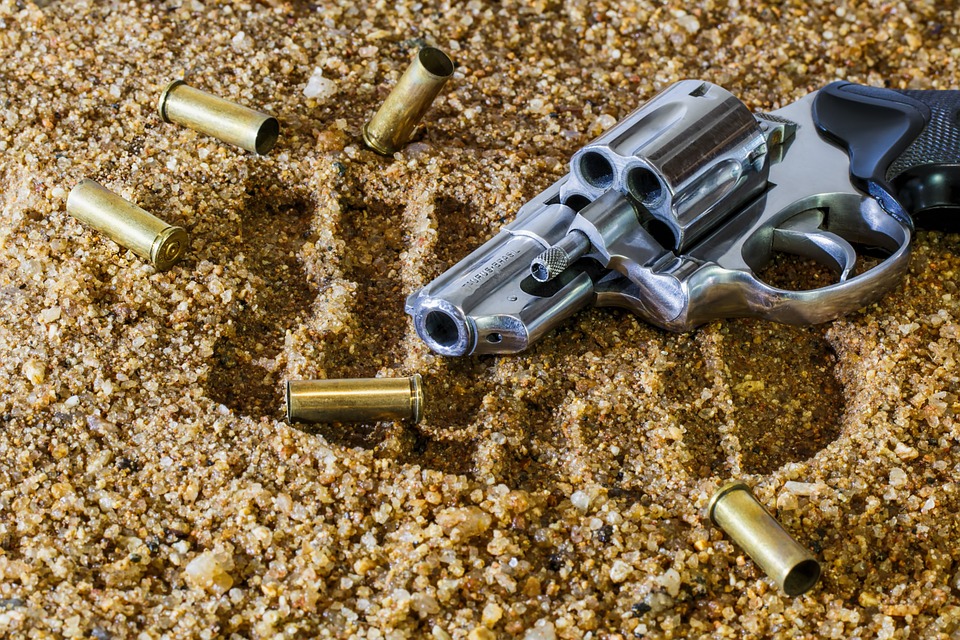 Нижегородец расстрелял из револьвера семью и свел счеты с жизнью