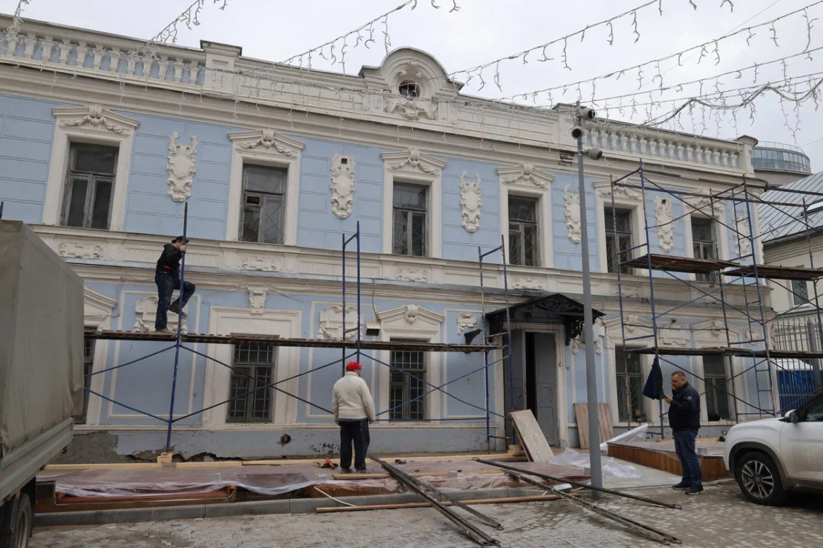 Ремонтно-реставрационные работы флигеля усадьбы Рукавишниковых началась в Нижнем Новгороде