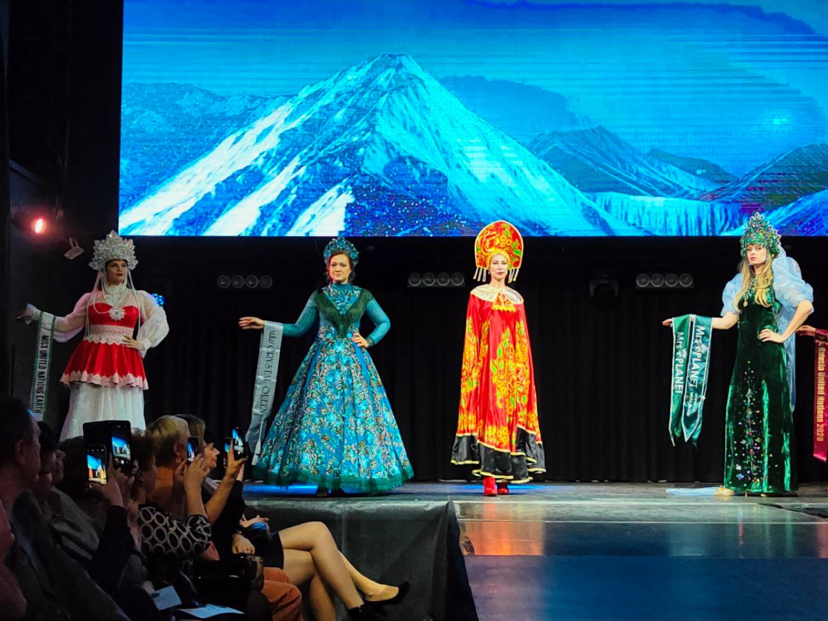 Нижегородские «королевы красоты» провели благотворительный показ мод в поддержку жителей Донбасса