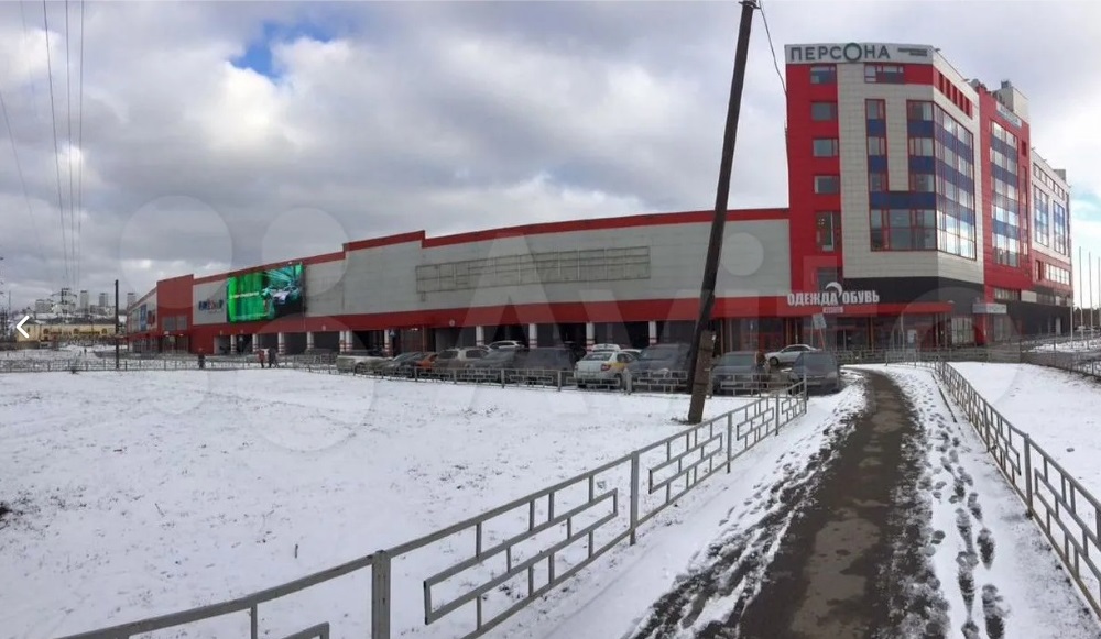 Нижегородский ТЦ на Комсомольской площади выставили на продажу за 600 млн рублей