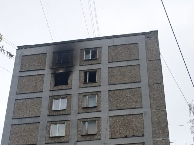 Почти 30 человек вывели из горящего дома в Автозаводском районе