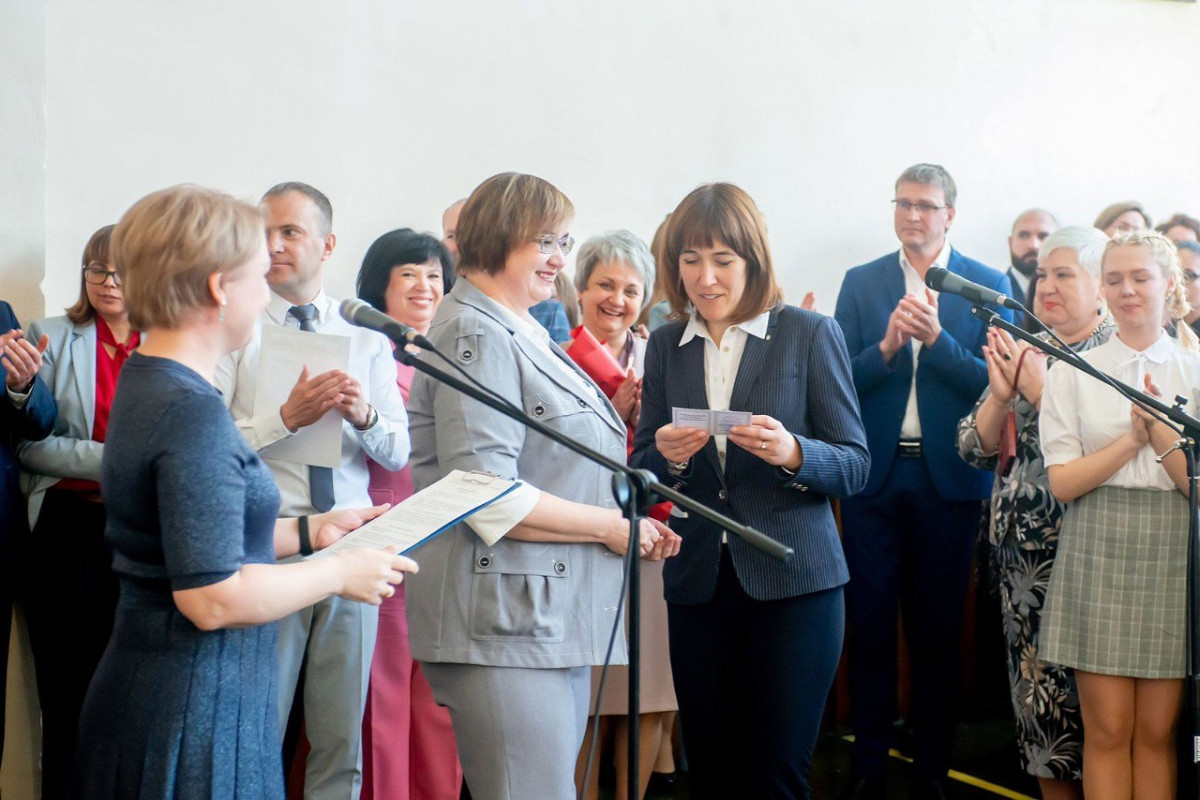 Учитель нижегородского Центра одаренных детей награждена знаком «Почетный работник просвещения»