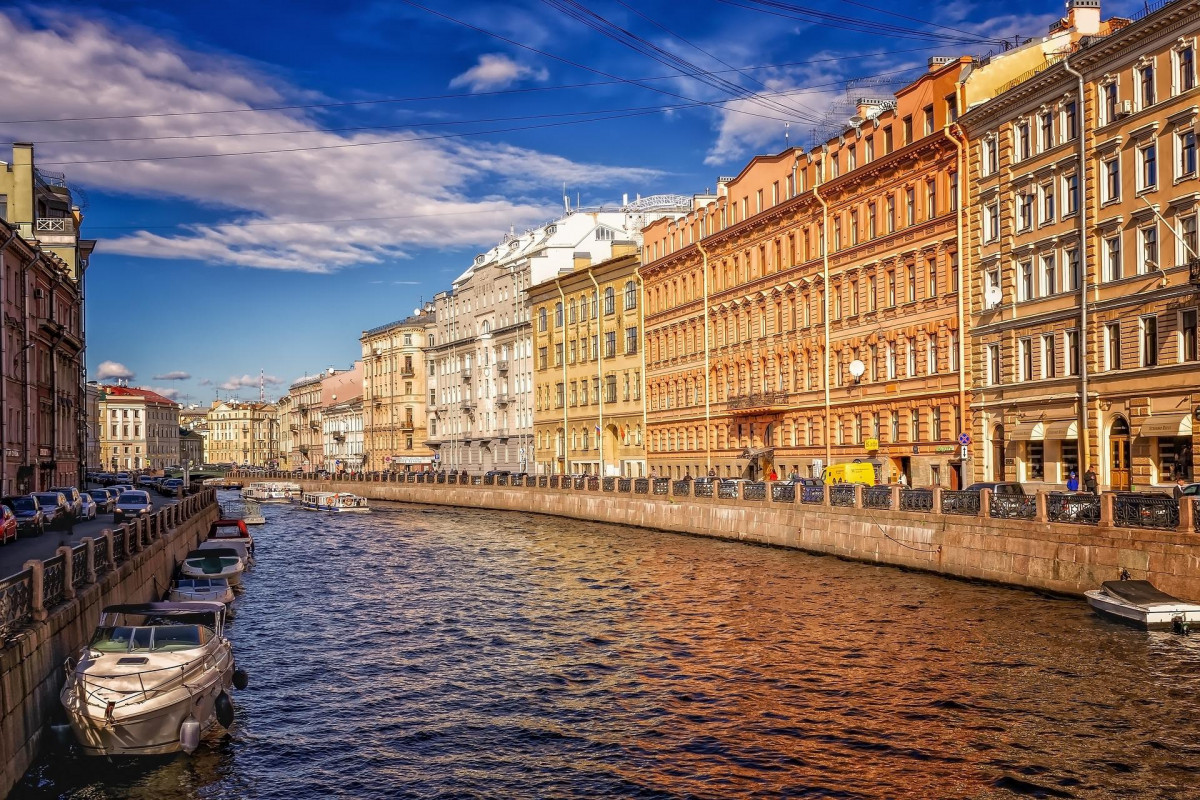 Путешествия по рекам и каналам Санкт-Петербурга