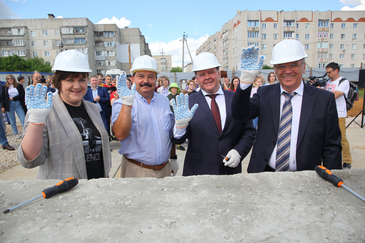 Строительство нового здания школы началось в Семёнове