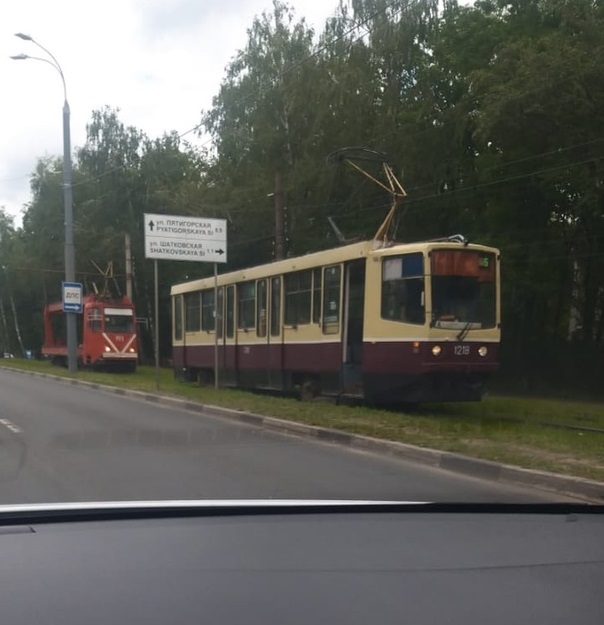 Трамвай отказали тормоза нижний. Нижегородский трамвай. Нижегородские трамваи 2005. В Нижнем Новгороде трамвай сошел с рельс.