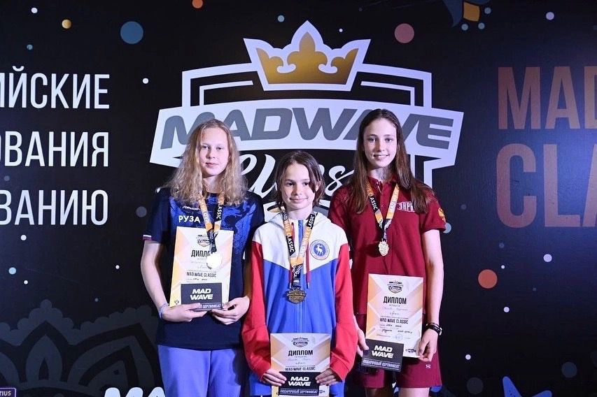 Вера Попова завоевала золото и серебро на всероссийских соревнованиях по плаванию