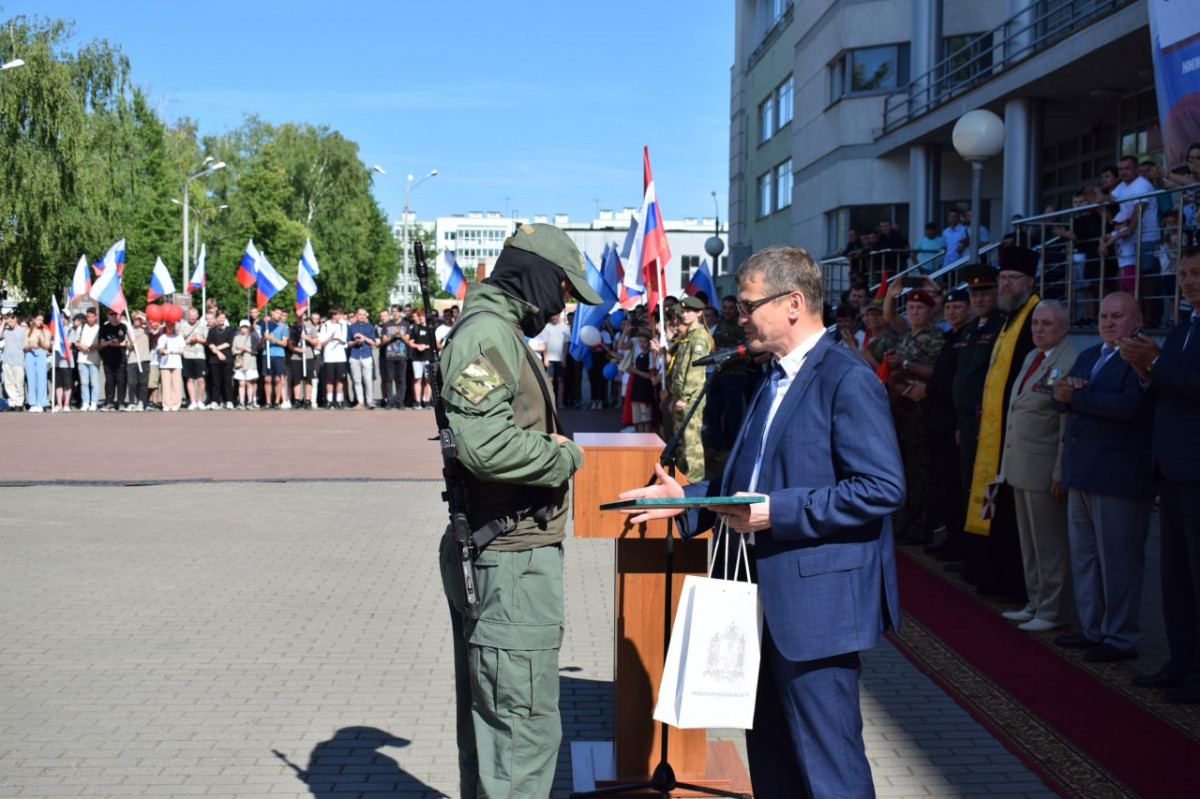 Сотрудники Росгвардии вернулись домой после выполнения задач во время спецоперации