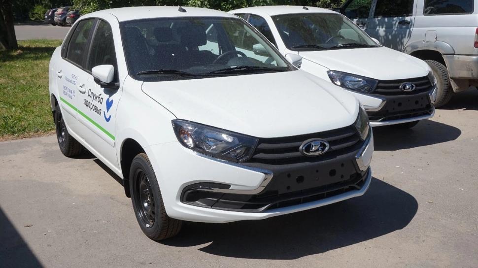 Три районные больницы в Нижегородской области получили новые автомобили