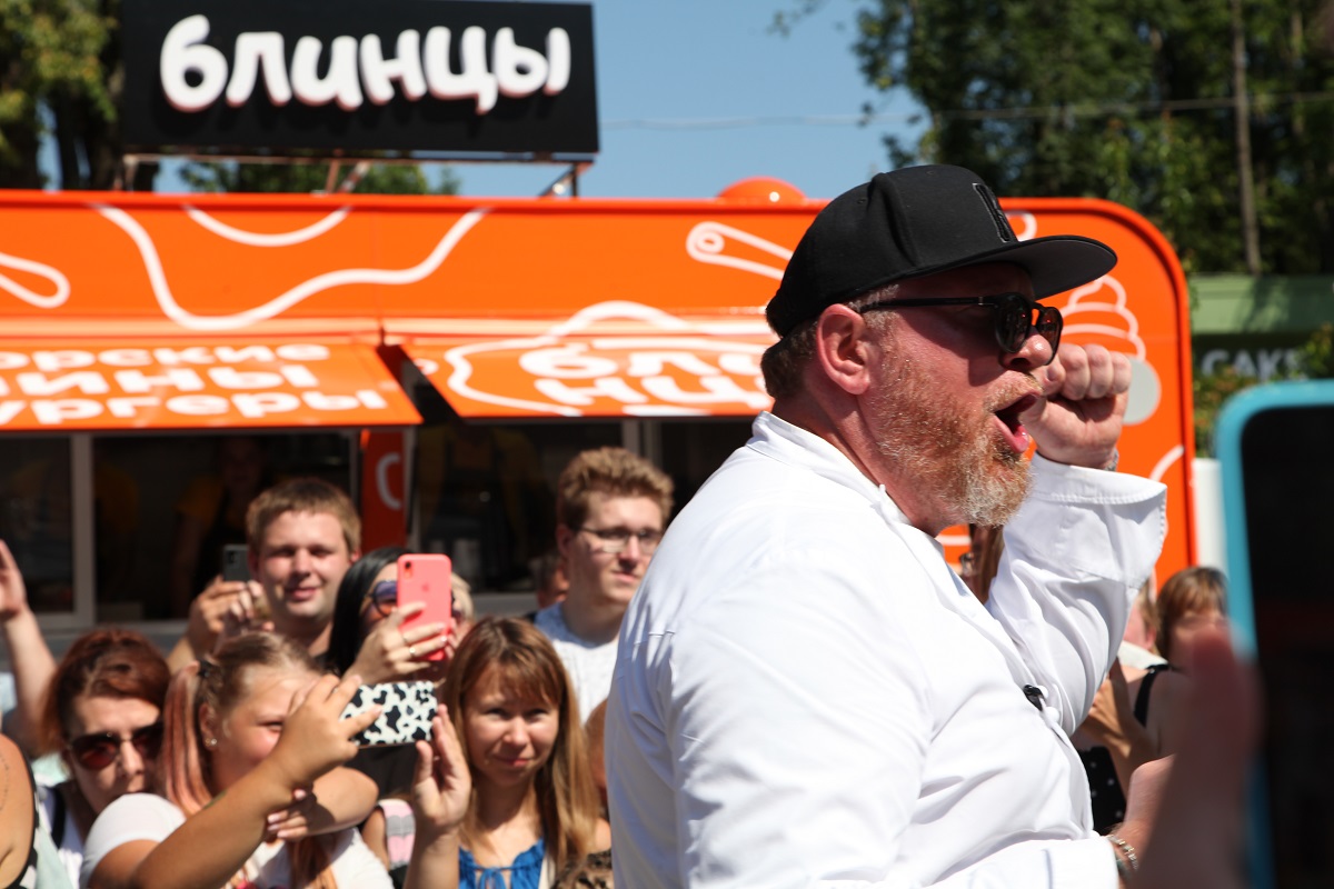 Десятки тысяч нижегородцев посетили фестиваль «Да, шеф!» 6 августа