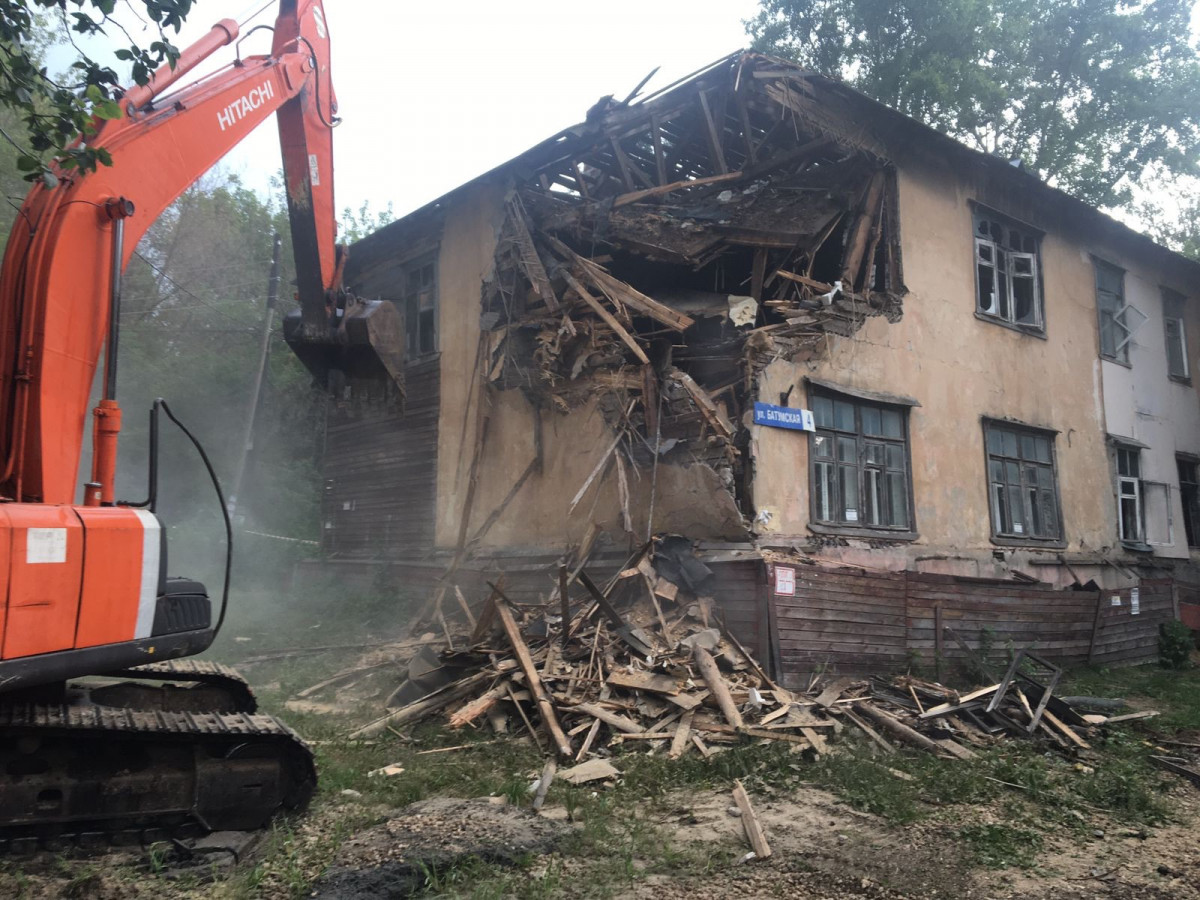 Аварийный дом снесли на улице Батумской в Приокском районе