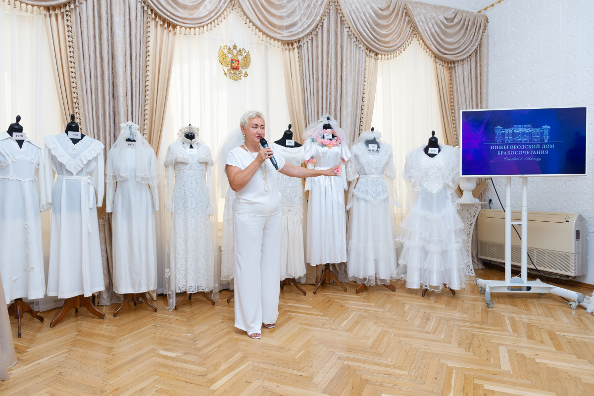 Нижегородцев приглашают на выставку свадебных ретроплатьев