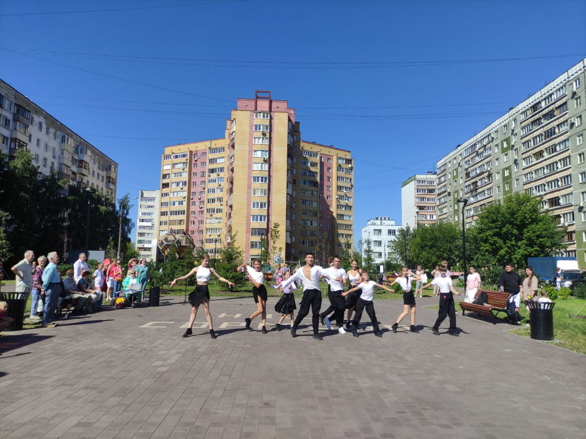 Открытый поэтический микрофон прошел в сквере на улице Культуры