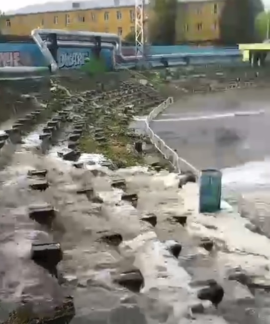 Стадион «Водник» затопило в Нижнем Новгороде после ливня