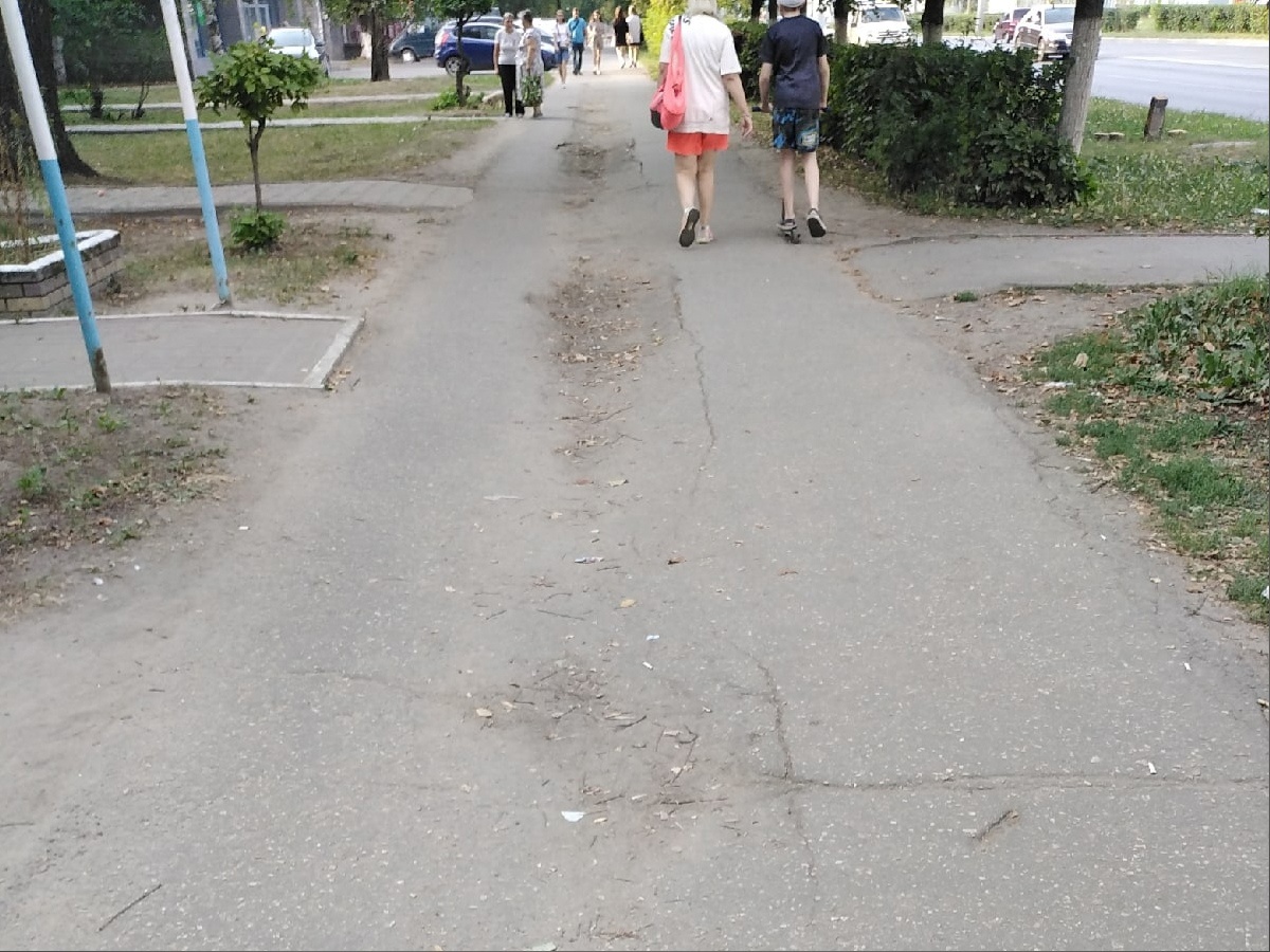 Асфальт заменят на пешеходной дорожке по улице Веденяпина до конца июня ...