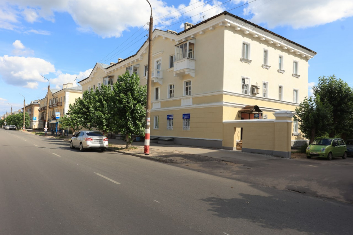 Ремонт фасадов 36 зданий завершается в исторической части Дзержинска