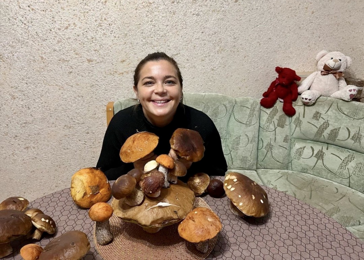 Ирина Пегова похвасталась собранными в Нижегородской области грибами