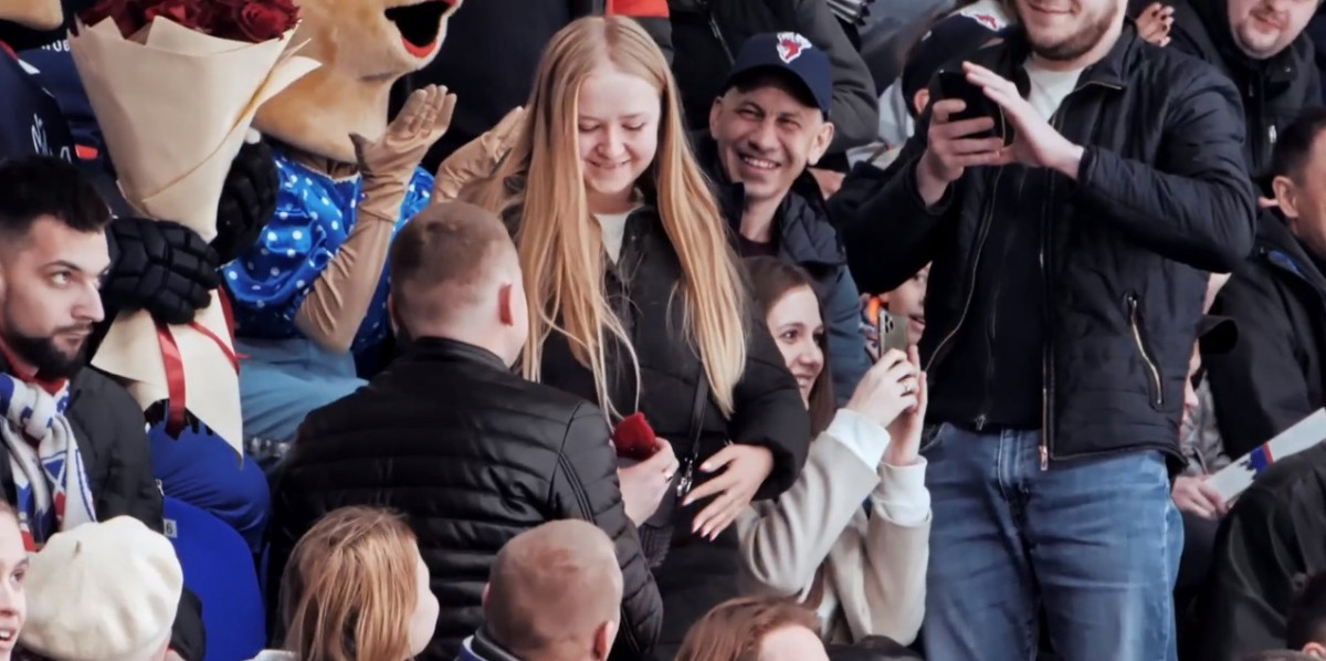 Нижегородец сделал предложение своей девушке на матче «Торпедо»