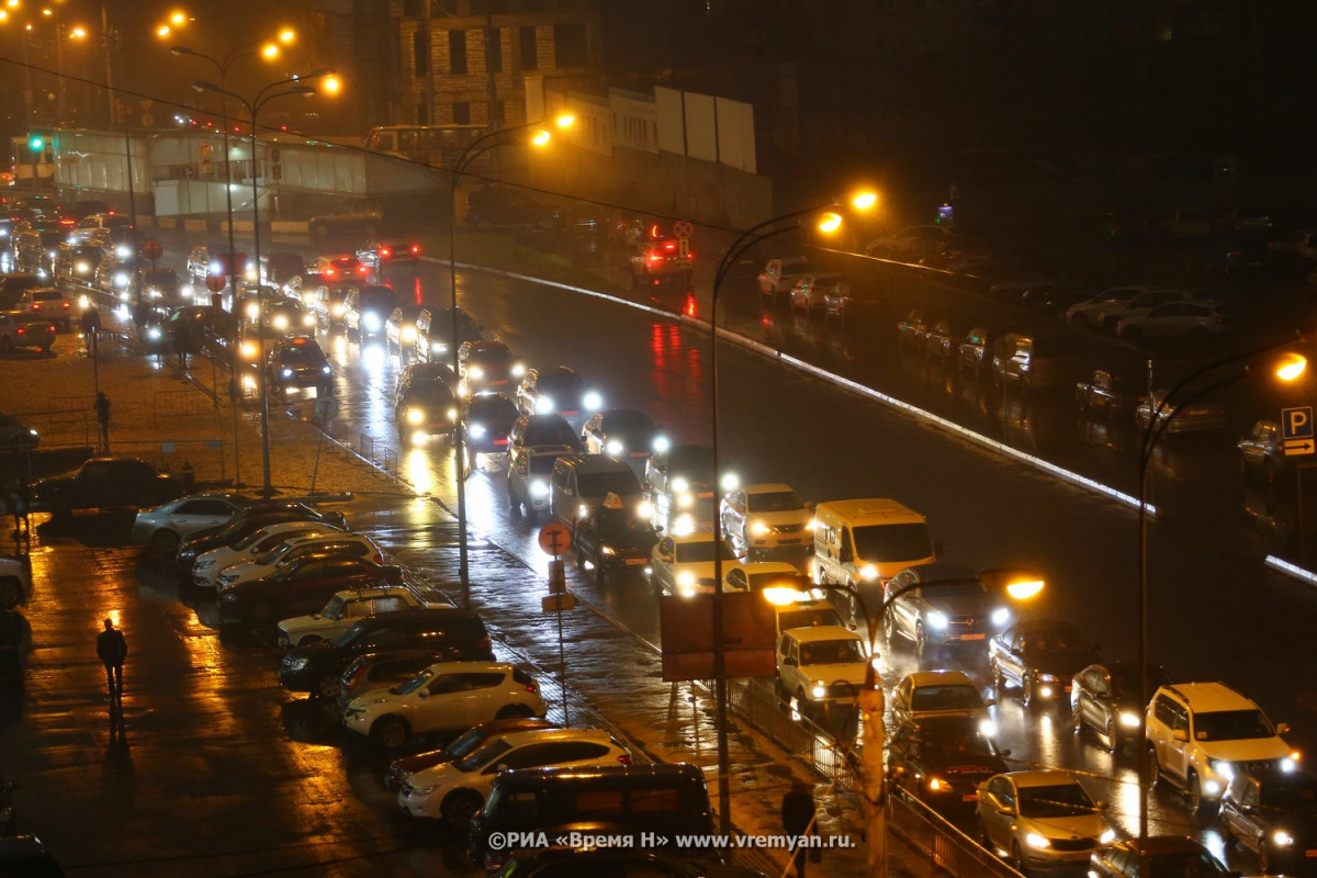 Серьезные пробки образовались в Нижнем Новгороде вечером 26 октября