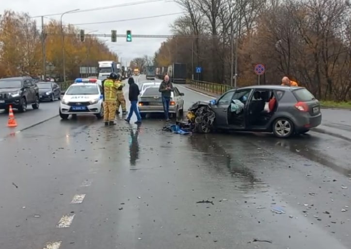 Трое детей пострадали в массовом ДТП в Лысковском районе