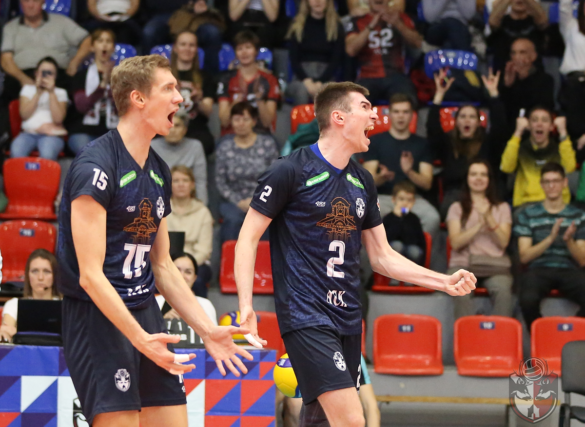 Нижегородские волейболисты АСК одержали первую домашнюю победу сезона