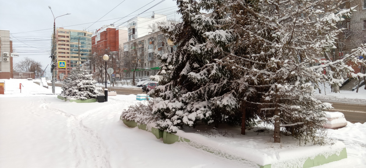 276 единиц коммунальной техники ликвидируют последствия снегопада в Нижнем Новгороде