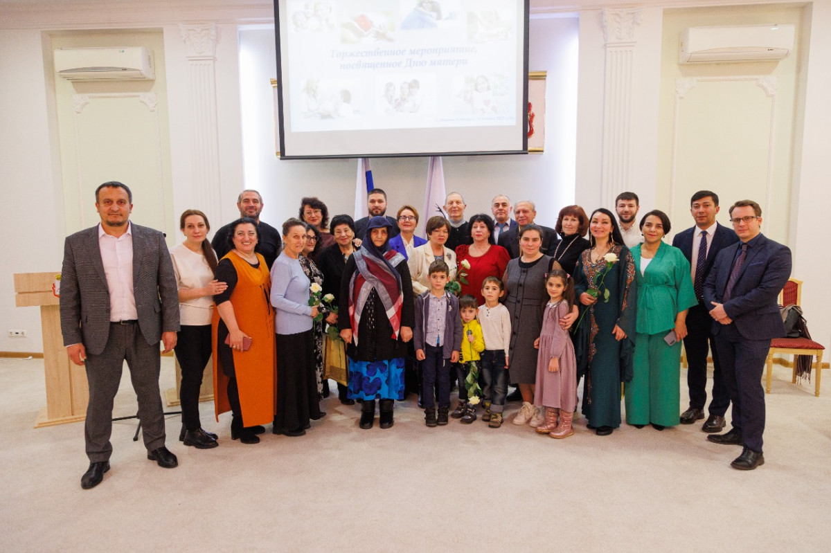 С Днем матери поздравили женщин разных национальностей, проживающих в Нижегородской области