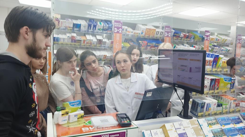 Профориентационные мероприятия провели для будущих фармацевтов и фельдшеров в Нижегородском медколледже
