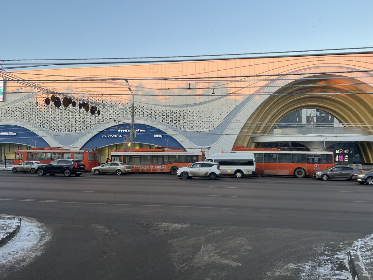 Движение троллейбусов приостановлено по проспекту Гагарина