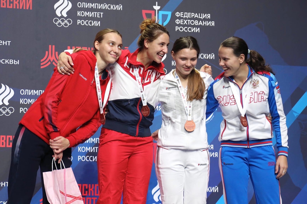 Командный турнир саблистов женщины