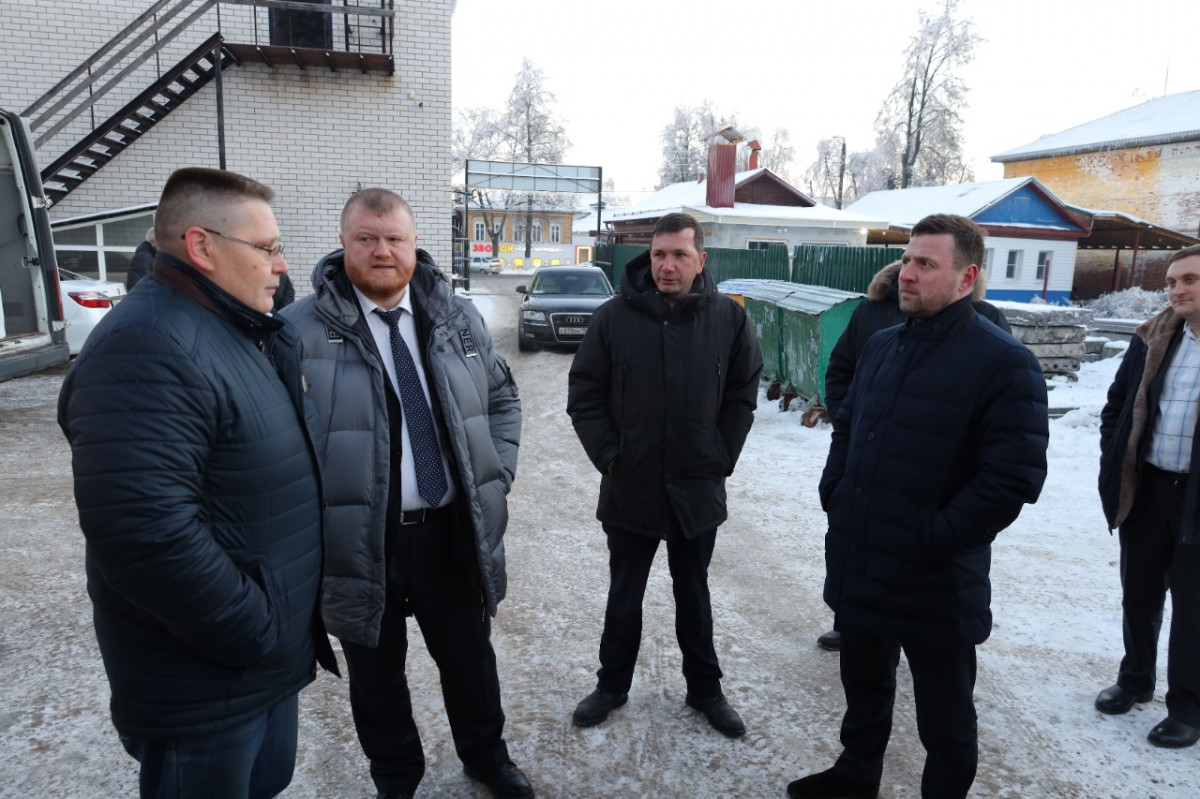 Депутаты проверили ход ремонт Богородской ЦРБ