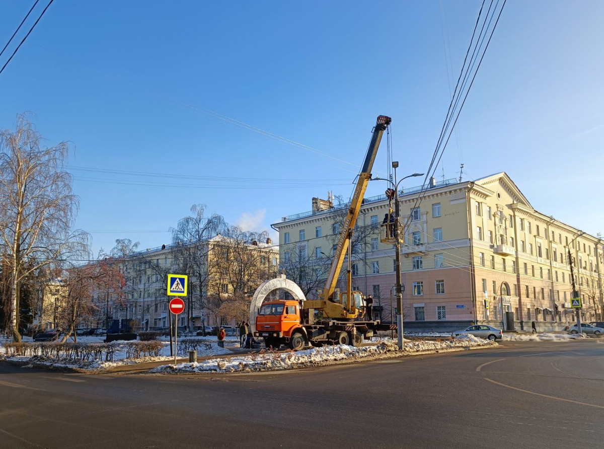 13 новогодних ёлок планируют установить в Сормовском районе