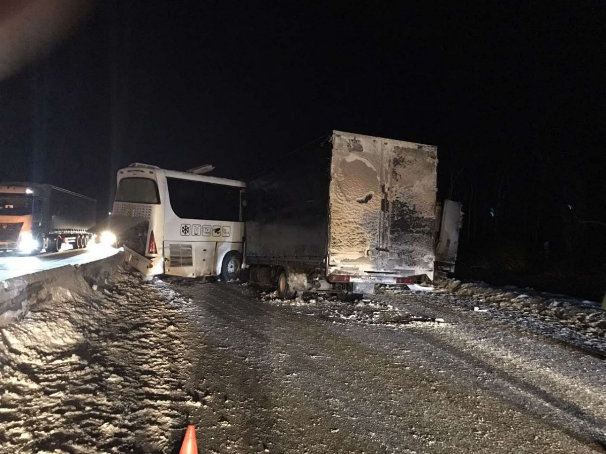 Пассажиры автобуса пострадали в массовом ДТП под Дзержинском