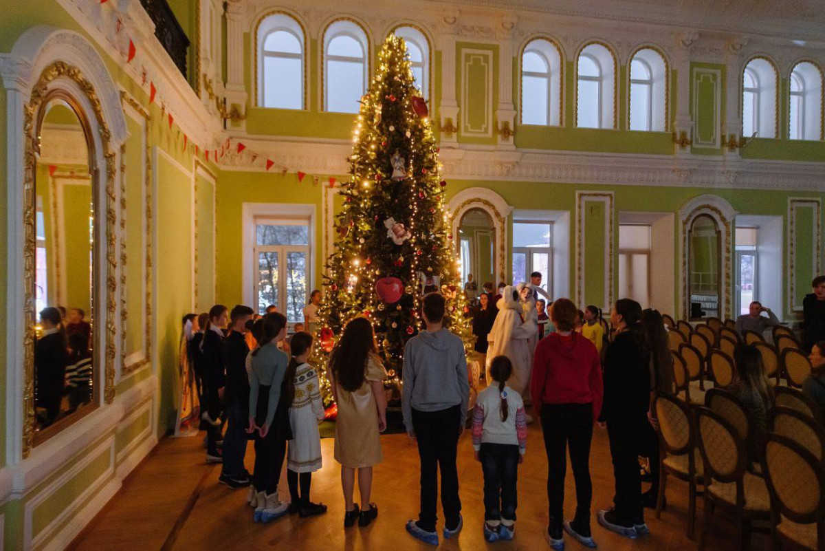 Более 40 благотворительных «Горьковских елок» состоялось в учреждениях культуры Нижнего Новгорода