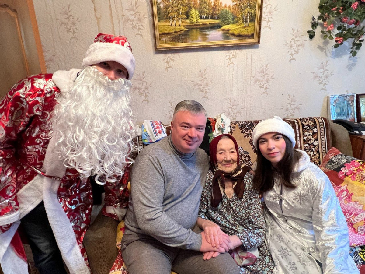 Депутаты Госдумы поздравляют с наступающим Новым годом ветеранов Нижегородской области