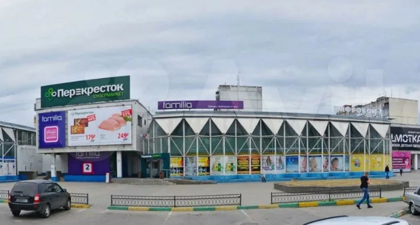 Торговый комплекс продают в Автозаводском районе за 363 млн рублей