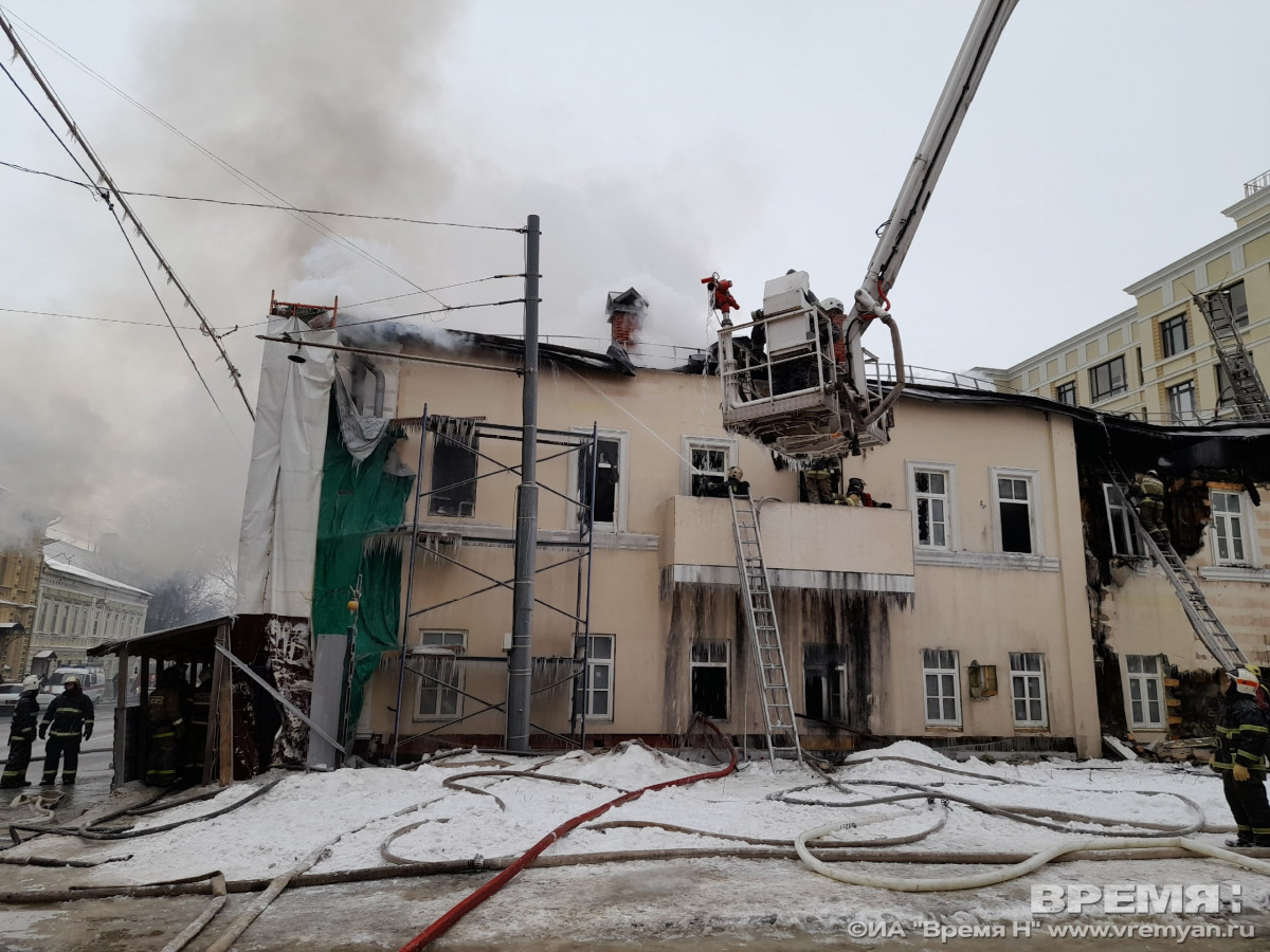 Прокуратура организовала проверку из-за пожара в историческом доме на Ильинской